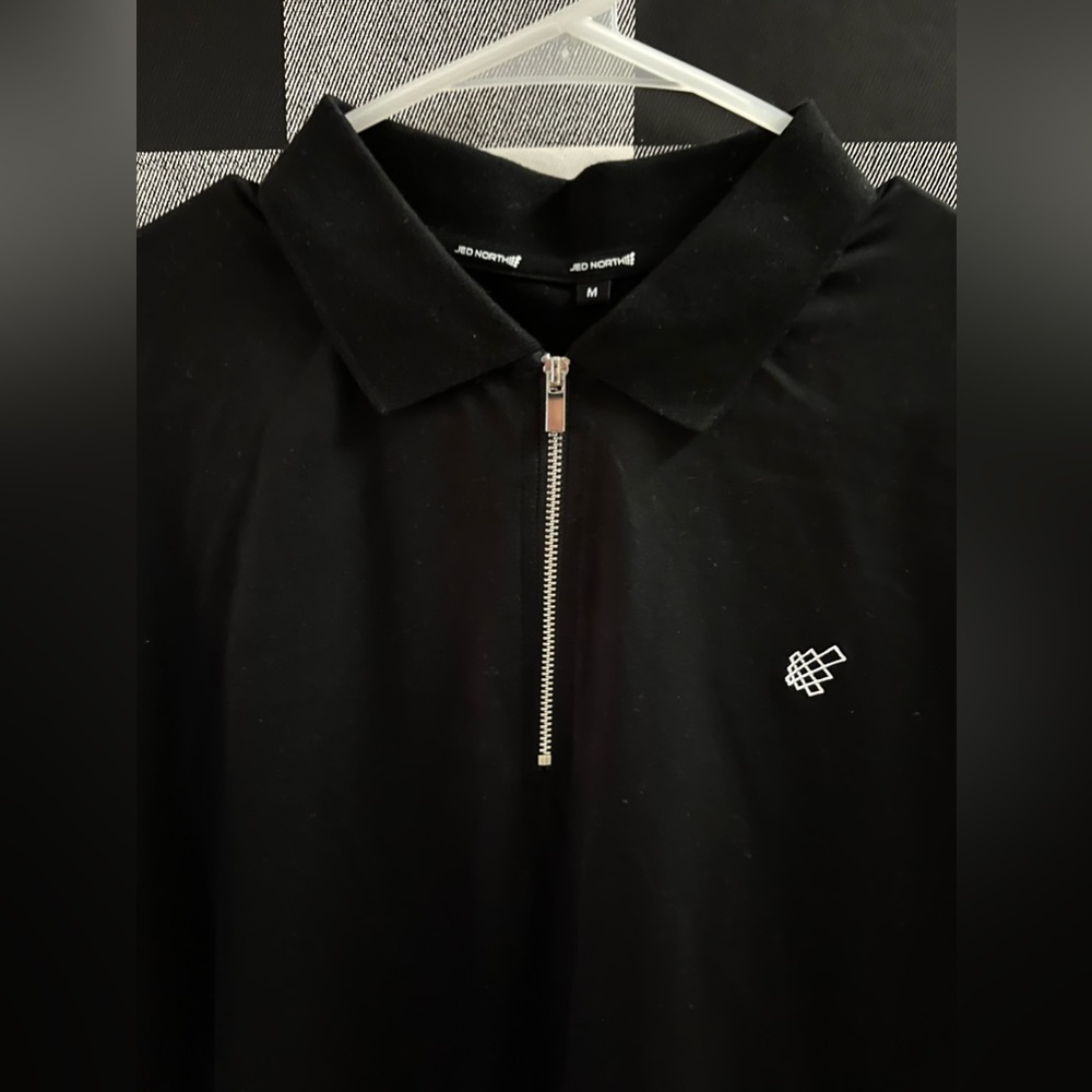 Jed North athletic polo shirt Med. Muscle Fit shirt. Never worn.